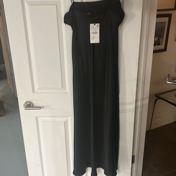 ZARA black slip dress. US large. - Picture 3 of 3
